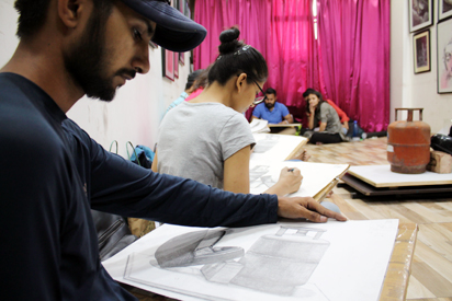 Live outdoor Sketching classes for FA Entrance
